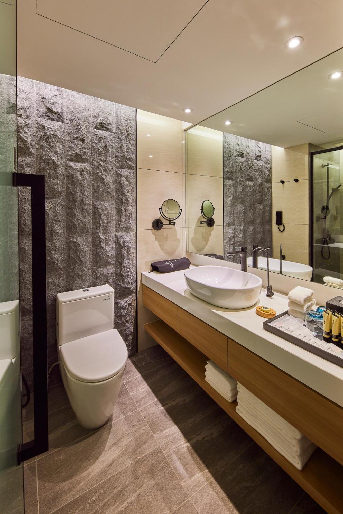 Royal Signature Hotel