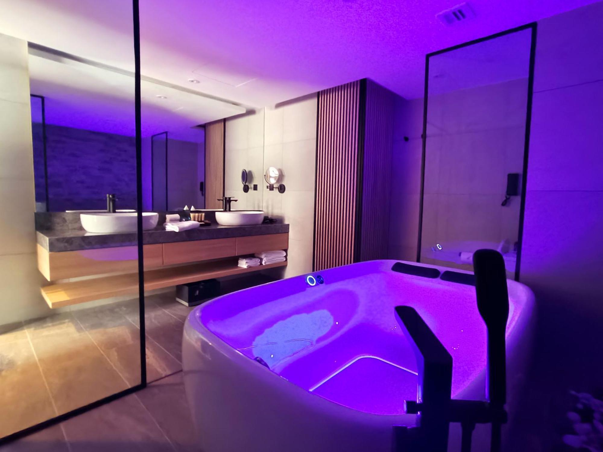 Royal Signature 5*